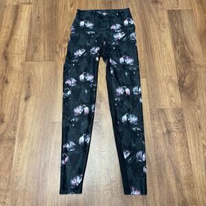 WITH Wear it to Heart Gray Peleton Pink Floral Yoga Pant Leggings Size Small